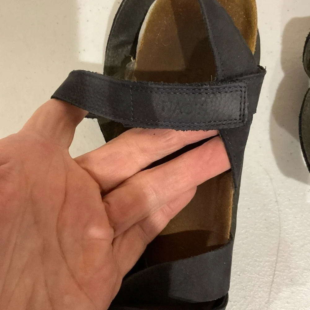 Naot Kayla Leather Sandal Navy Cork Anatomic Suede Women’s Size 40 (EU) 9.5 (US)